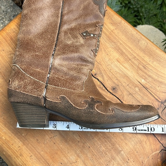Vintage Women’s Western Cowboy Boots Brown Cross Studded - Picture 13 of 16
